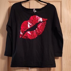 Lip sweater 3/4 length NWT Medium Black Red